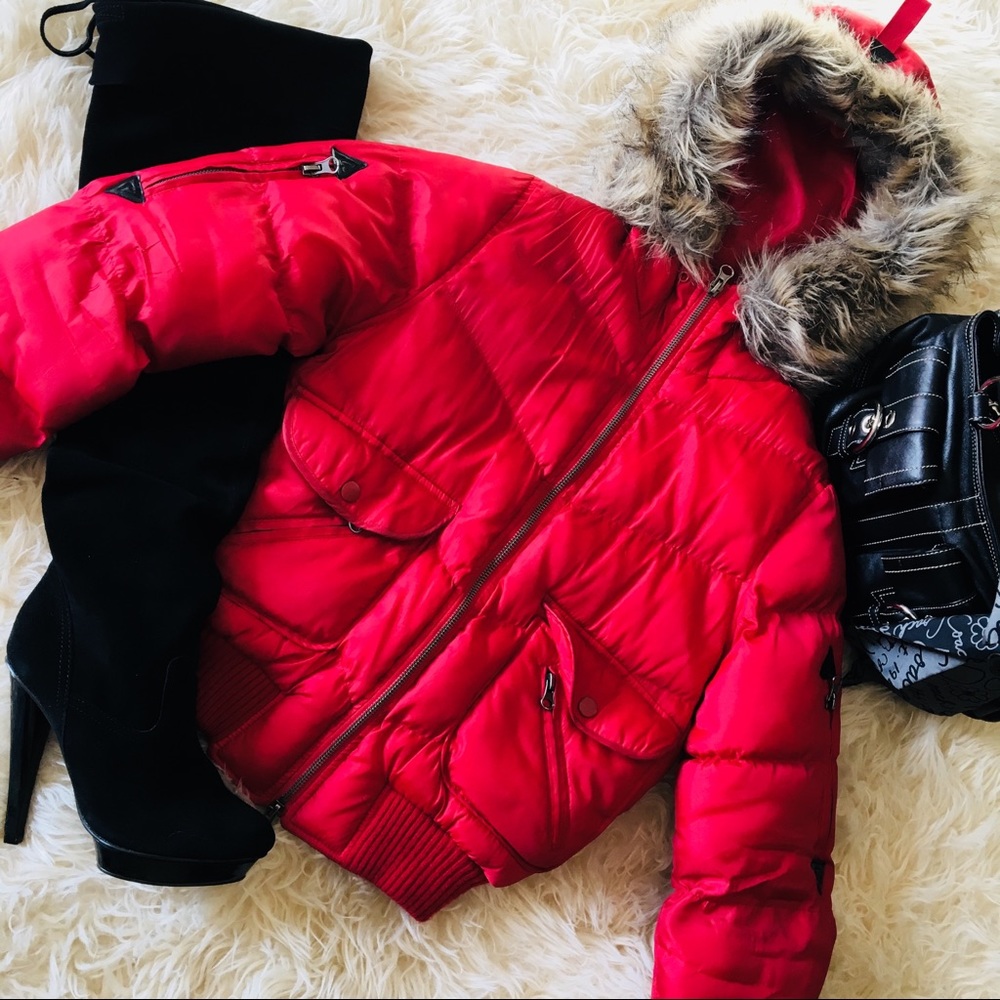 🎉HP🎉 F21 ❦ Red Zip-Up Puffy Coat Faux Fur Hood